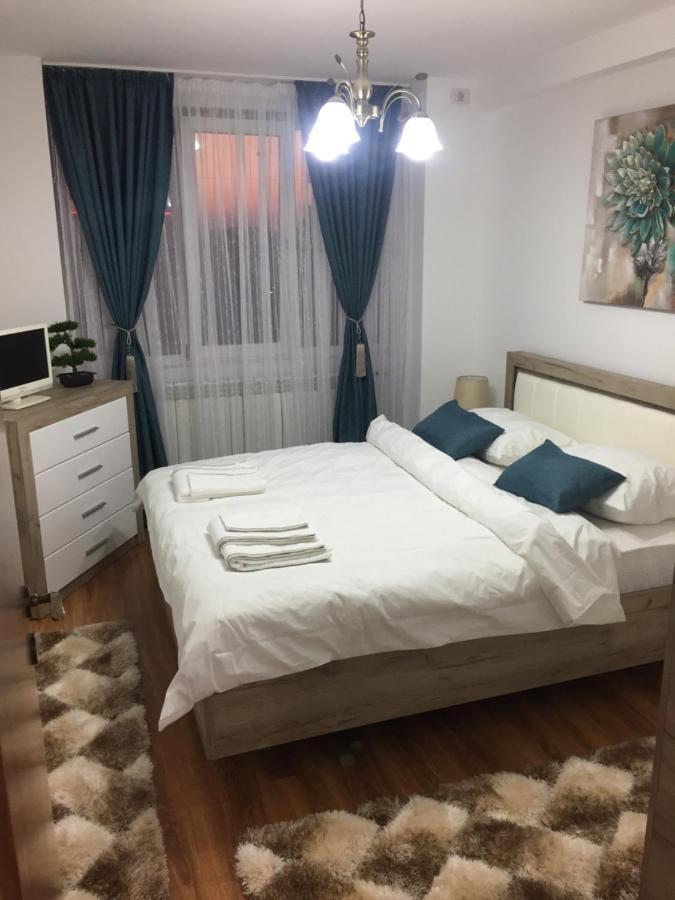 Apartment Roby Bucharest