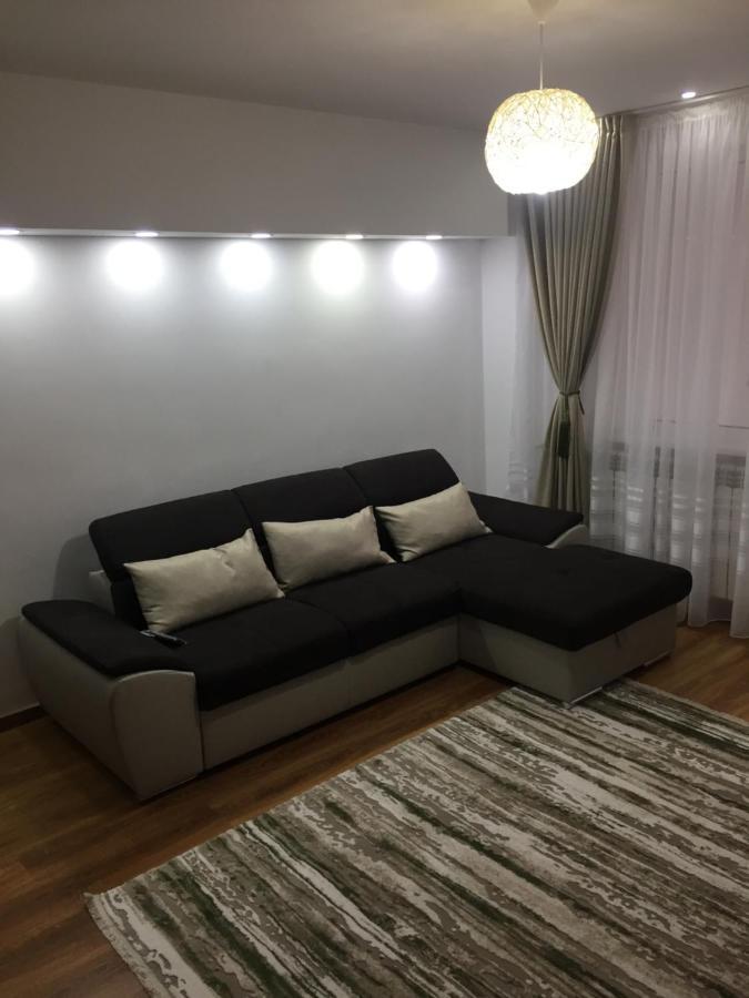 Apartment Roby Bucharest