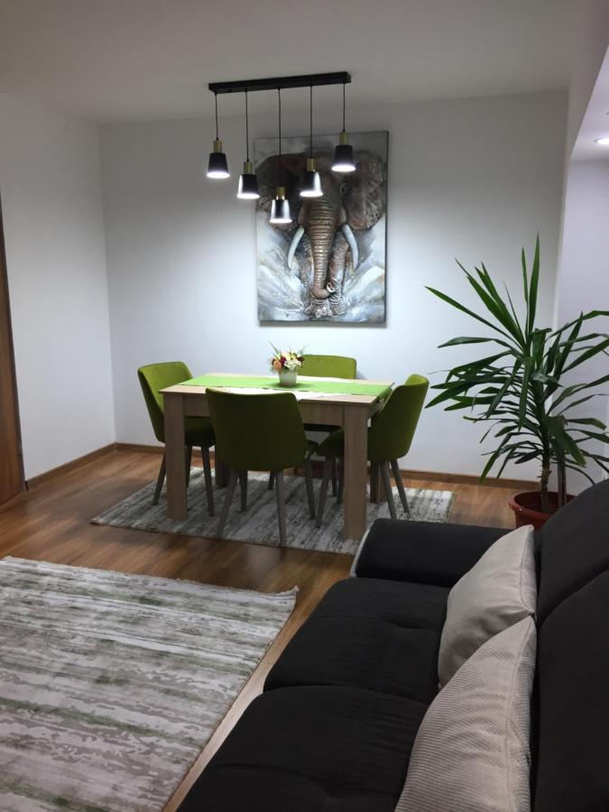 Roby Apartment *